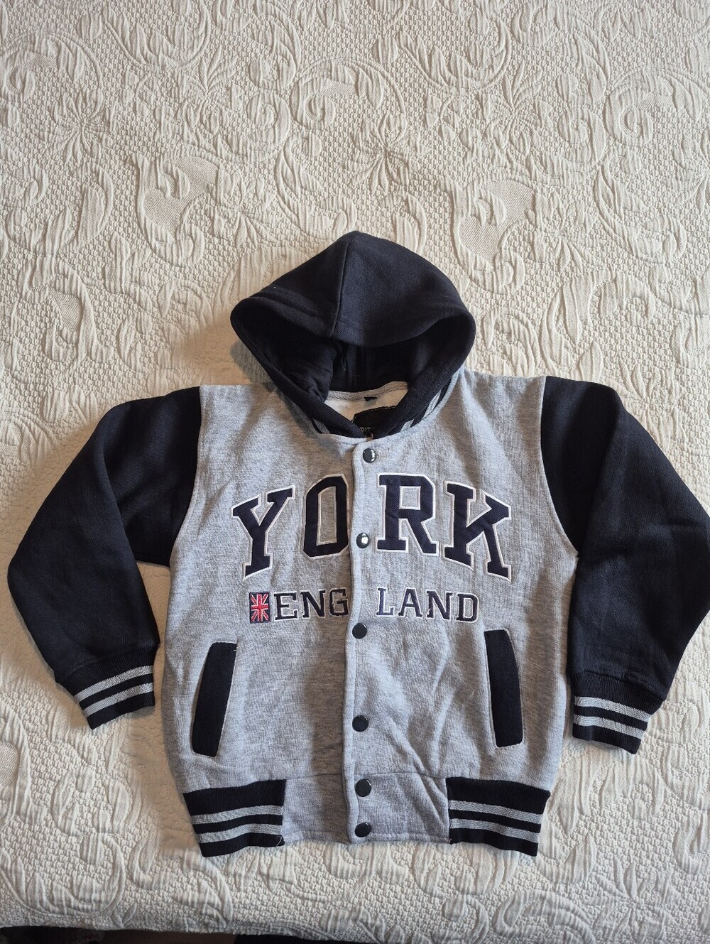 York, England boys snap up sweatshirt jacket hoodie EUC or better